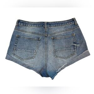 KENDALL & KYLIE Denim‎ Jean Shorts Sz 29 in a Medium Wash